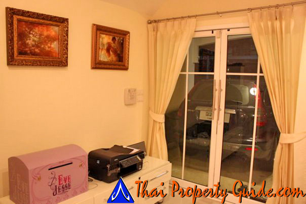 Townhouse in Rama 9 